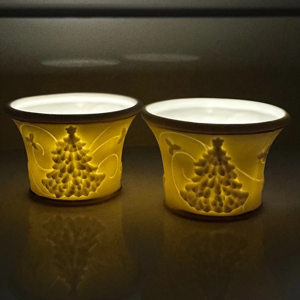 2 Vintage Y2K Yankee Candle Cream Bisque Porcelain Christmas Tea Light Holders